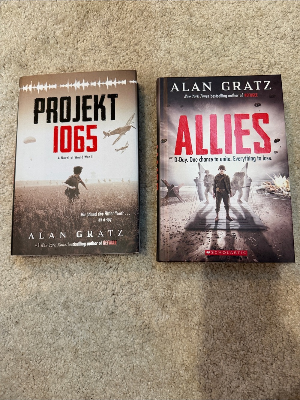 Alan Gratz Paperback Bundle: Projekt 1065 & Allies - Hard Cover Books